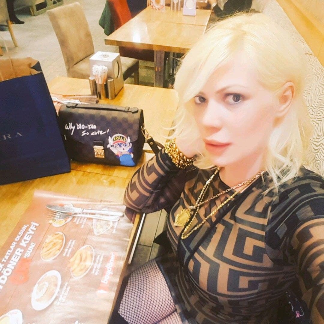 Adana Gerçek Resimli Seksi Sarışın Elit Escort HANDE - Image 5